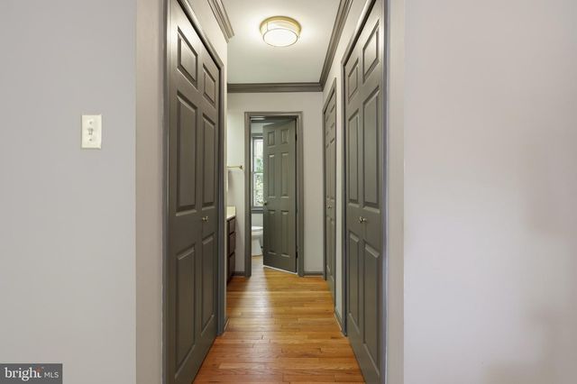 6830 BLUECURL CIR, Springfield, VA 22152