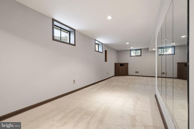 6830 BLUECURL CIR, Springfield, VA 22152