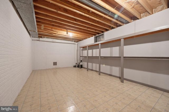 6830 BLUECURL CIR, Springfield, VA 22152