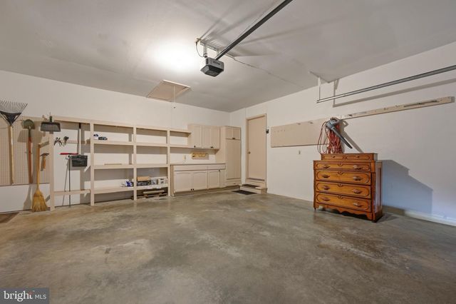 6830 BLUECURL CIR, Springfield, VA 22152