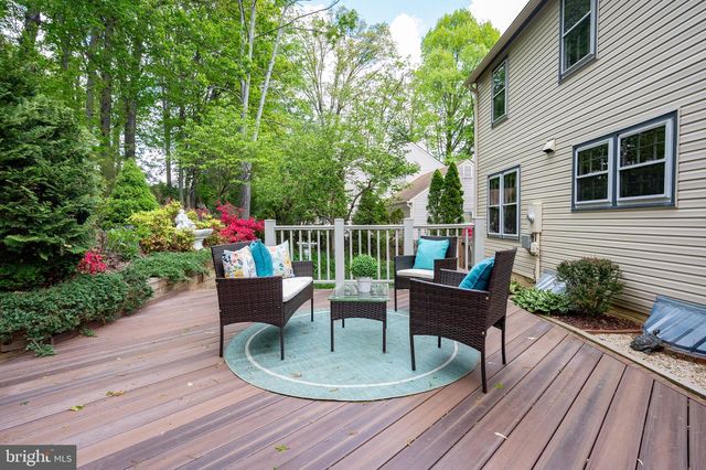 6830 BLUECURL CIR, Springfield, VA 22152
