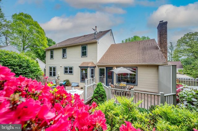 6830 BLUECURL CIR, Springfield, VA 22152