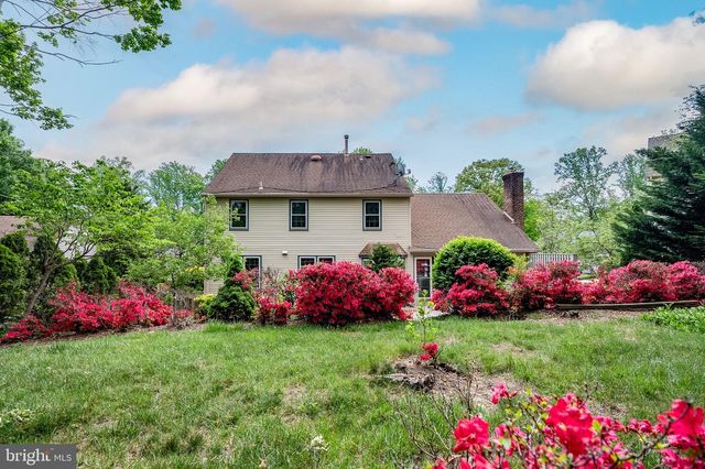 6830 BLUECURL CIR, Springfield, VA 22152