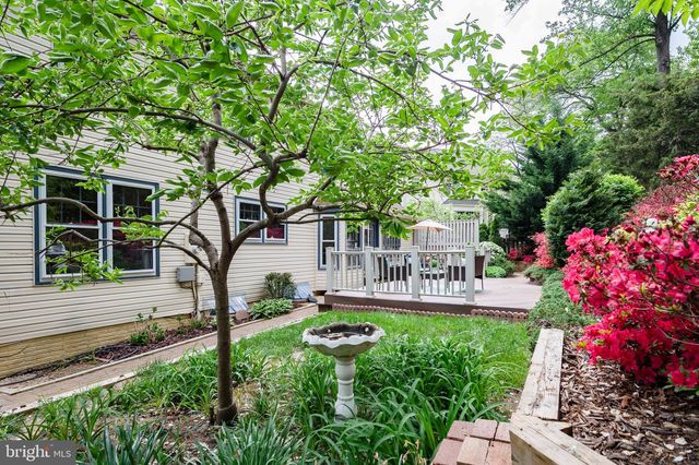6830 BLUECURL CIR, Springfield, VA 22152