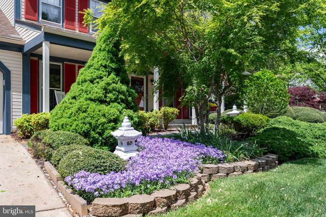 6830 BLUECURL CIR, Springfield, VA 22152