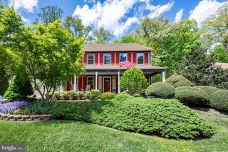 6830 BLUECURL CIR, Springfield, VA 22152