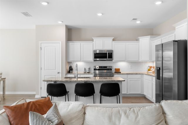 284 Thorpe Dr, Spring Hill, TN 37174