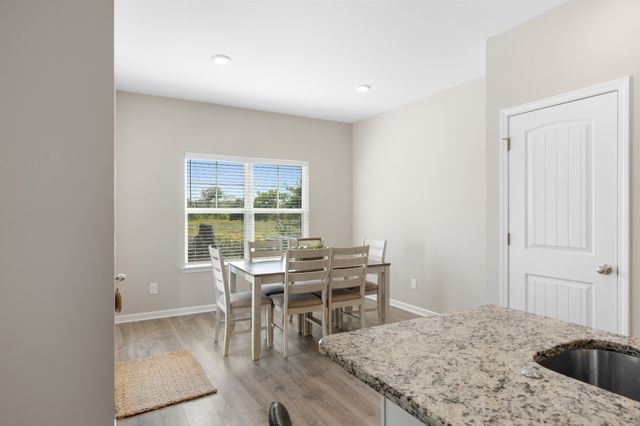 284 Thorpe Dr, Spring Hill, TN 37174