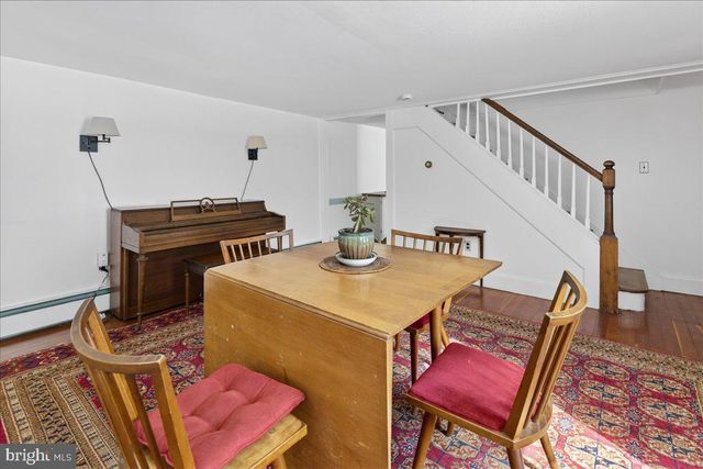 209 HARBOR WOODSVILLE, Hopewell, NJ 08530