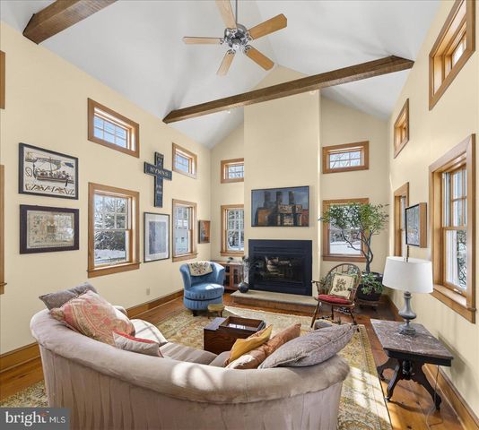 209 HARBOR WOODSVILLE, Hopewell, NJ 08530