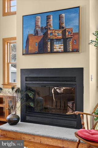 209 HARBOR WOODSVILLE, Hopewell, NJ 08530