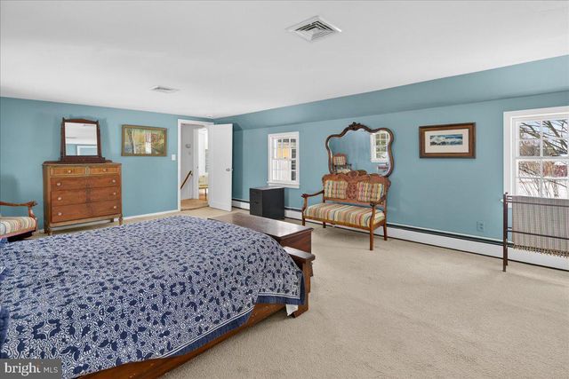 209 HARBOR WOODSVILLE, Hopewell, NJ 08530