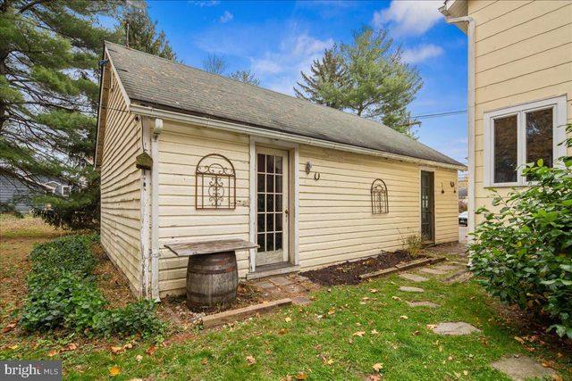 209 HARBOR WOODSVILLE, Hopewell, NJ 08530