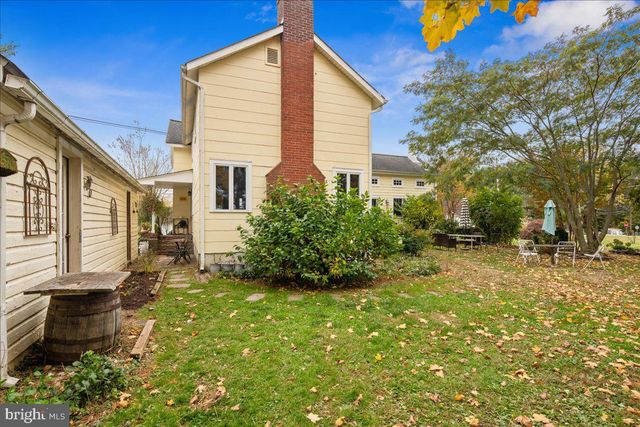 209 HARBOR WOODSVILLE, Hopewell, NJ 08530