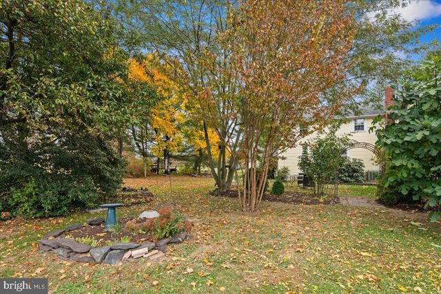 209 HARBOR WOODSVILLE, Hopewell, NJ 08530