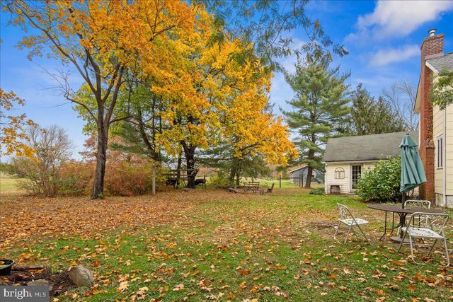 209 HARBOR WOODSVILLE, Hopewell, NJ 08530