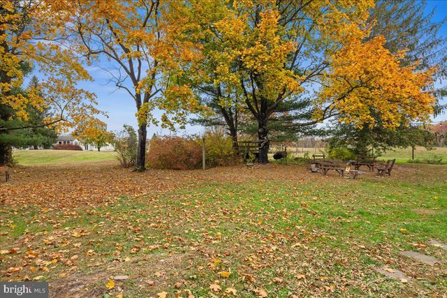 209 HARBOR WOODSVILLE, Hopewell, NJ 08530