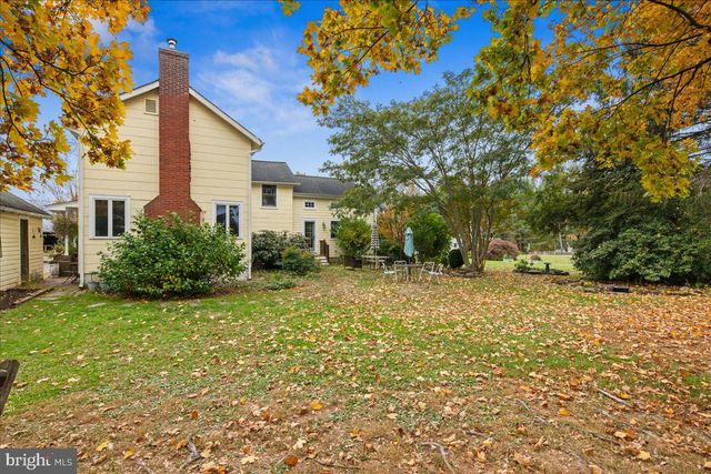 209 HARBOR WOODSVILLE, Hopewell, NJ 08530