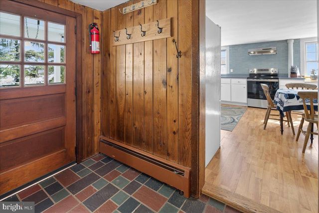 209 HARBOR WOODSVILLE, Hopewell, NJ 08530