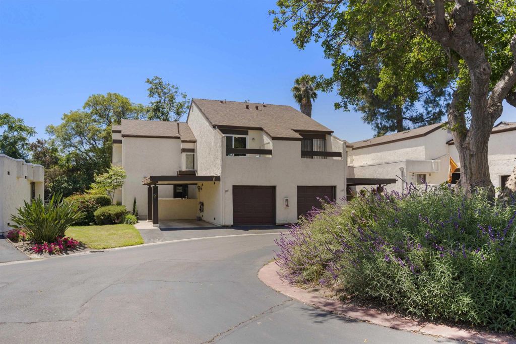 1311 Hawk Lane, El Cajon, CA 92020