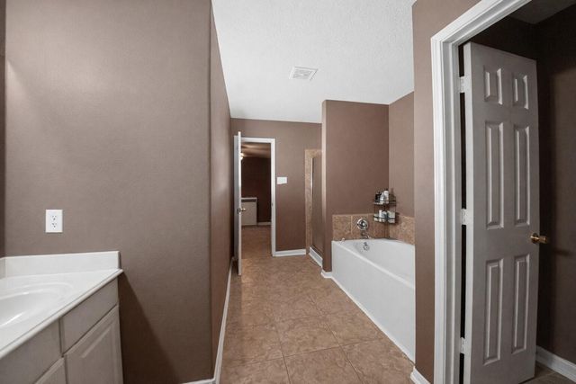 7902 Sesame Street, Baytown, TX 77521