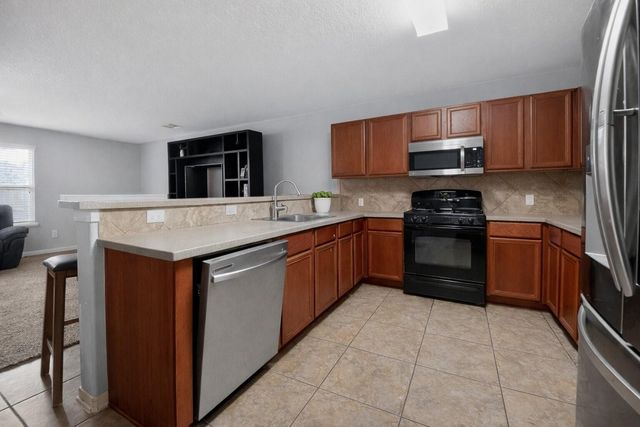 7902 Sesame Street, Baytown, TX 77521