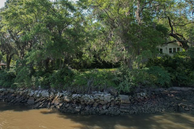 2180 Wappoo Hall Road, Charleston, SC 29412