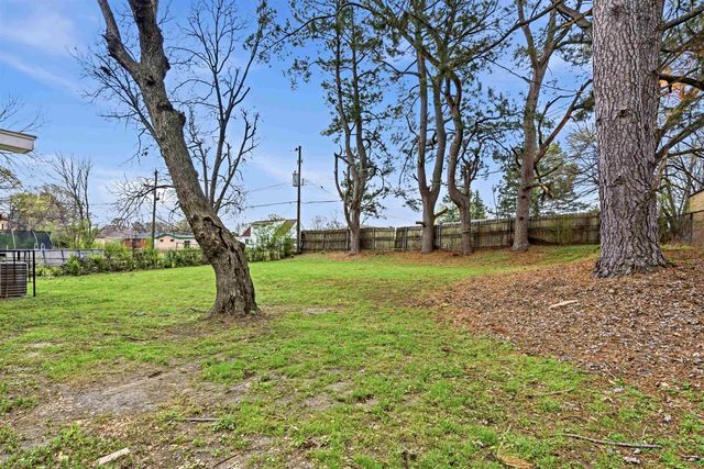 511 WHITESBORO AVE, Memphis, TN 38109