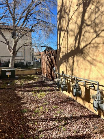 12200 Candelaria Road NE, Albuquerque, NM 87112