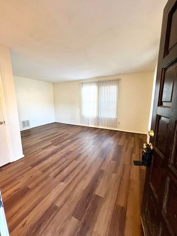 12200 Candelaria Road NE, Albuquerque, NM 87112