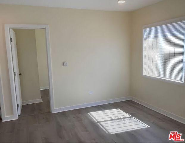 125 E 104th Street, Los Angeles, CA 90003
