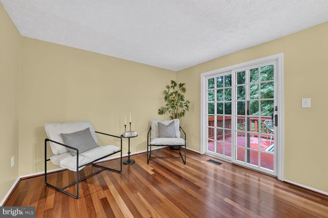 10902 HARPERS SQUARE CT, Reston, VA 20191