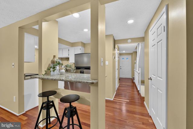 10902 HARPERS SQUARE CT, Reston, VA 20191