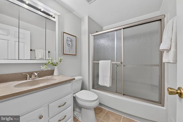 10902 HARPERS SQUARE CT, Reston, VA 20191