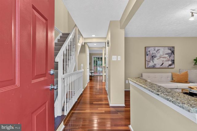 10902 HARPERS SQUARE CT, Reston, VA 20191