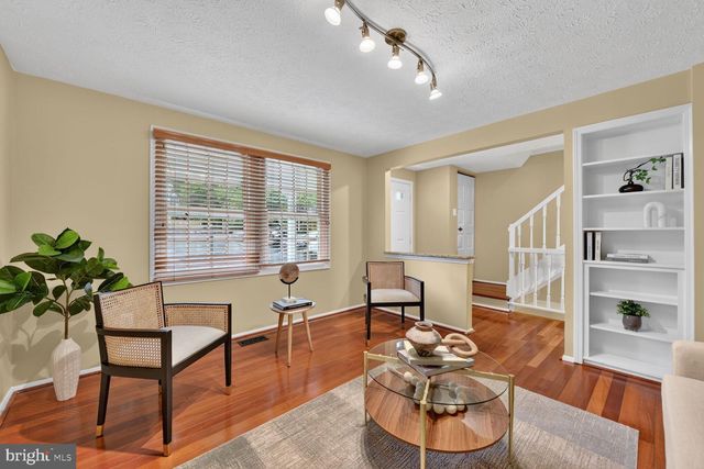 10902 HARPERS SQUARE CT, Reston, VA 20191