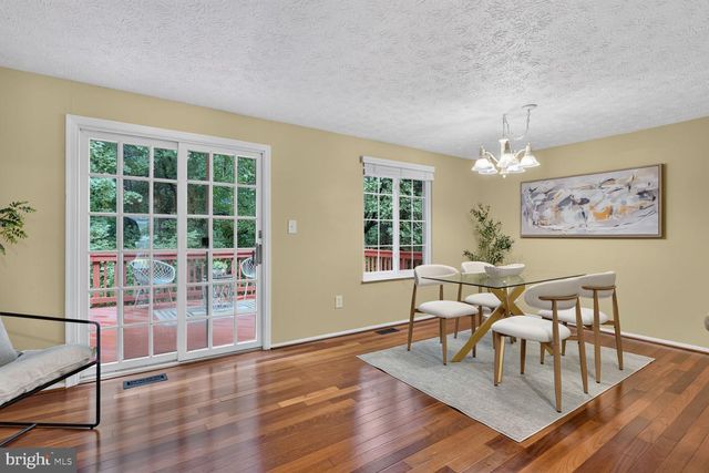10902 HARPERS SQUARE CT, Reston, VA 20191