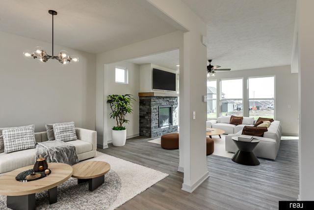 12613 S 79 Street, Papillion, NE 68046