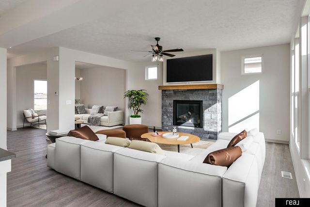 12613 S 79 Street, Papillion, NE 68046