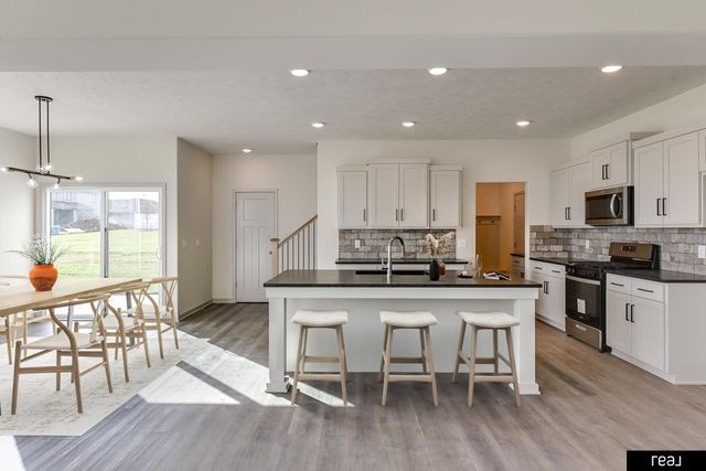 12613 S 79 Street, Papillion, NE 68046