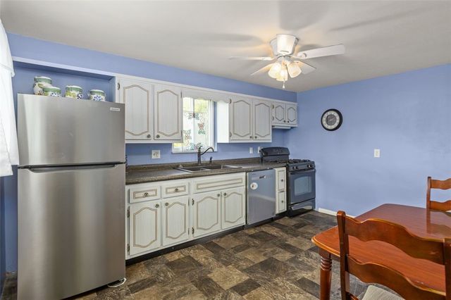 133 Eileen, Baldwin Boro, PA 15227