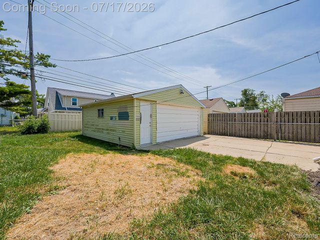 3855 18th Street, Wyandotte, MI 48192