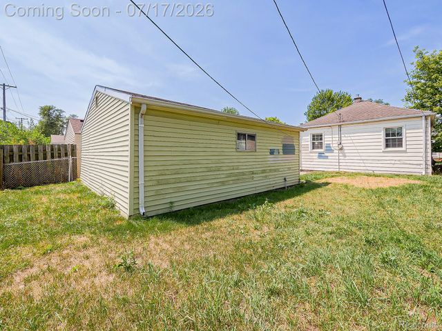 3855 18th Street, Wyandotte, MI 48192