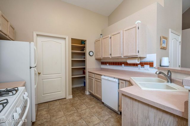 2168 Dorado Drive, Las Cruces, NM 88011