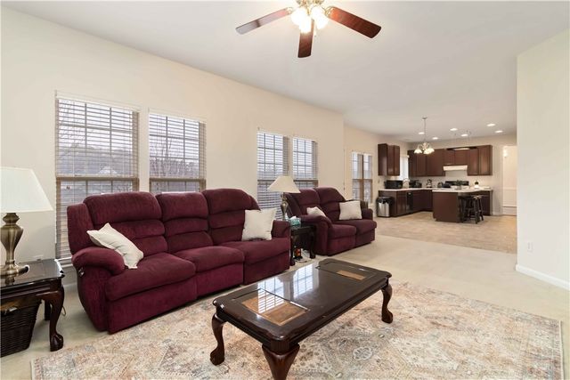 215 Ridge Bay Court, Greenville, SC 29611