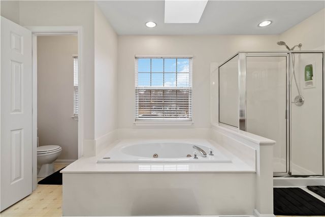 215 Ridge Bay Court, Greenville, SC 29611