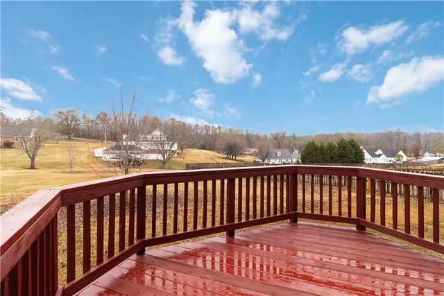 215 Ridge Bay Court, Greenville, SC 29611