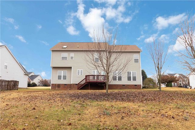 215 Ridge Bay Court, Greenville, SC 29611