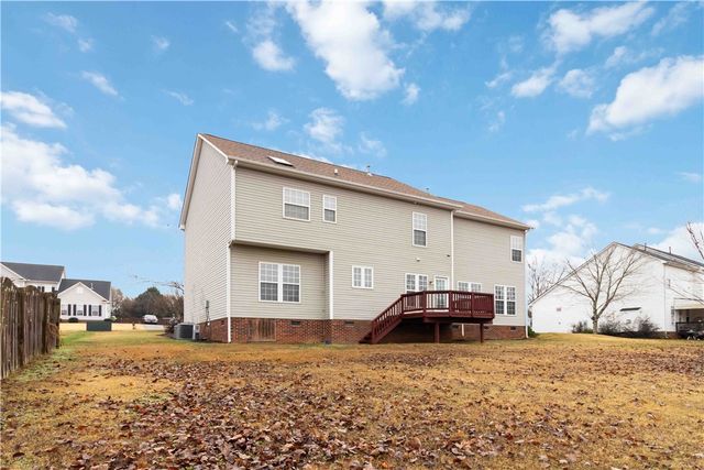 215 Ridge Bay Court, Greenville, SC 29611