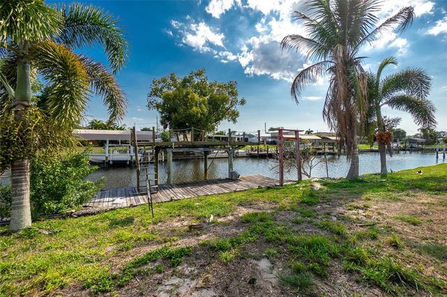 117 BEDFORD DRIVE NE, Port Charlotte, FL 33952